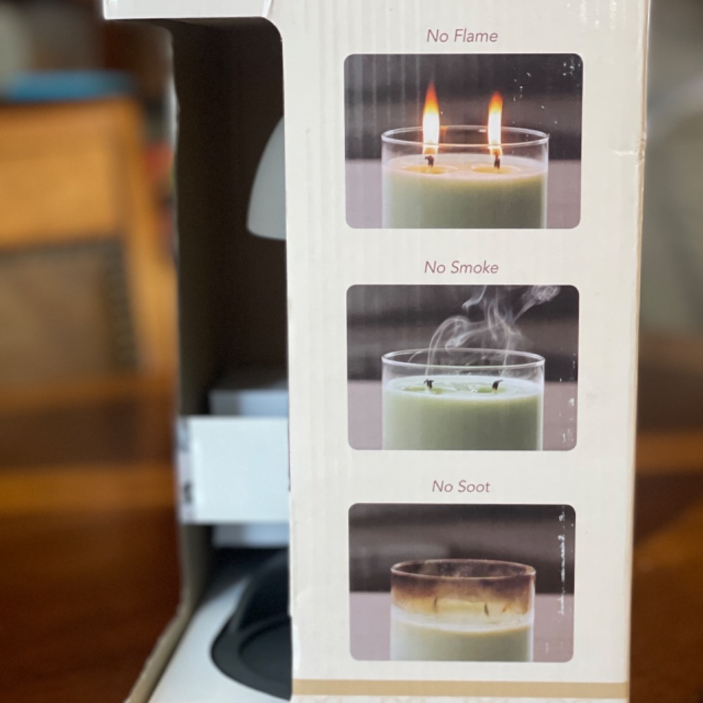 ⭐️ 🎉SALE⭐️ 🎉   **NIB**   Candle Warmer Plug in Lamp - Picture 3 of 4